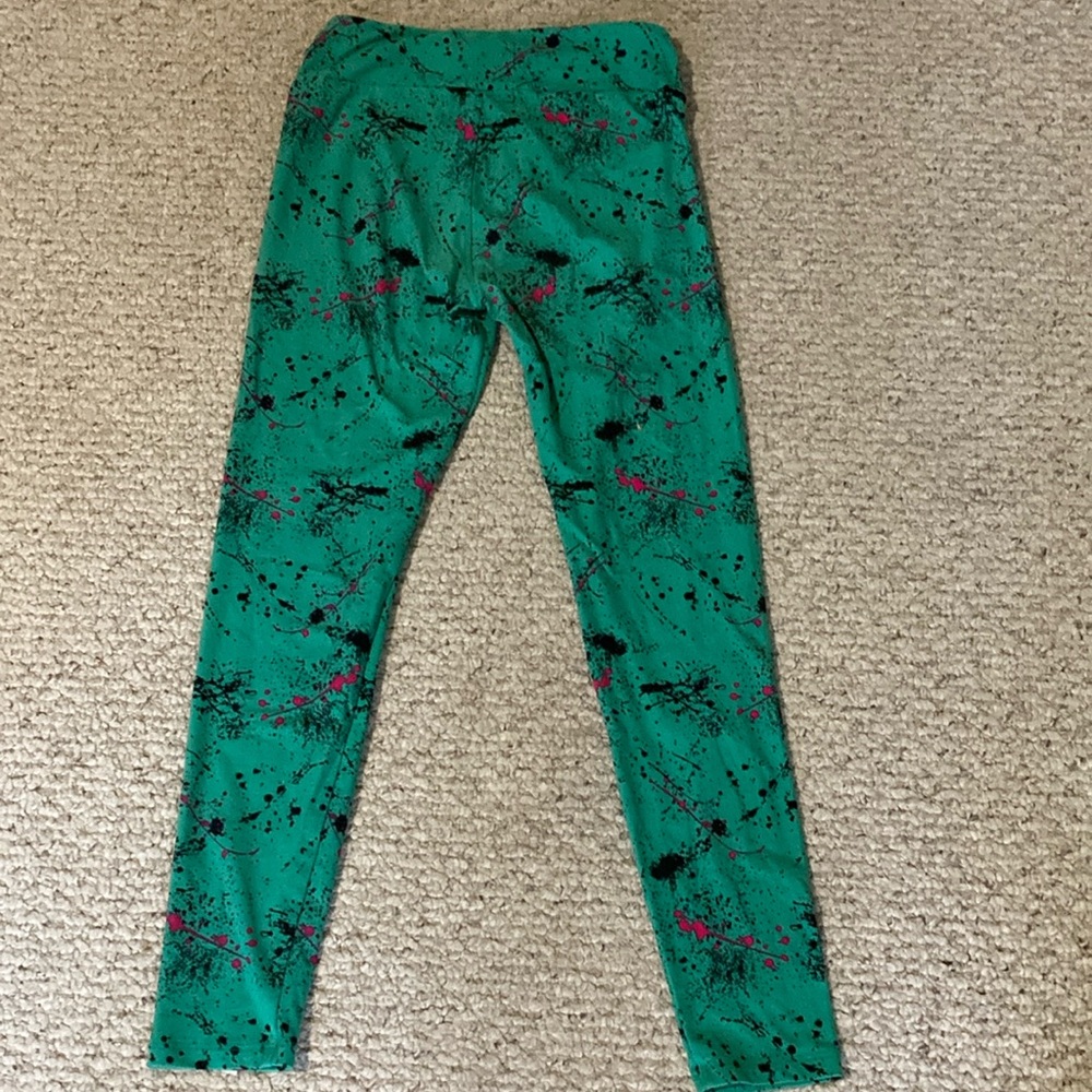 LuLaRoe Green and Black Splatter Leggings - Picture 5 of 5